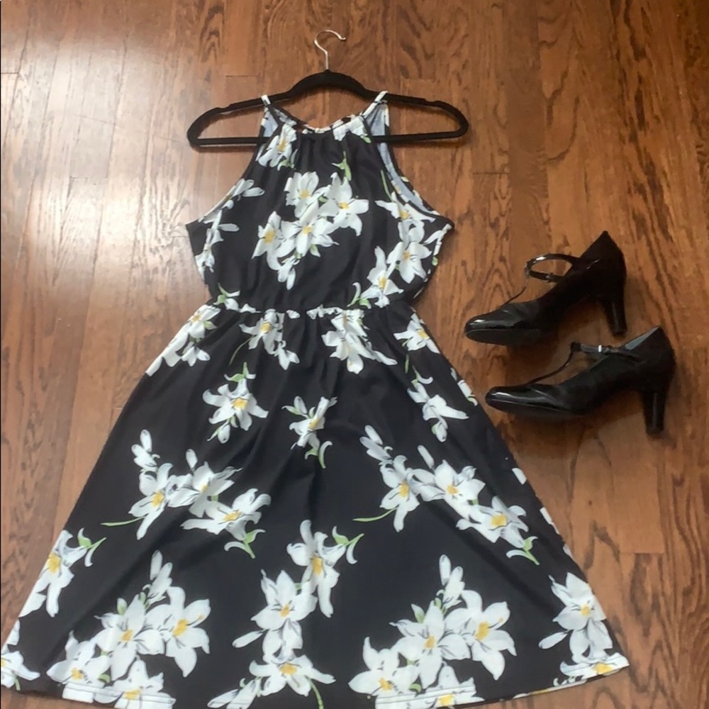 Halter dress size large.